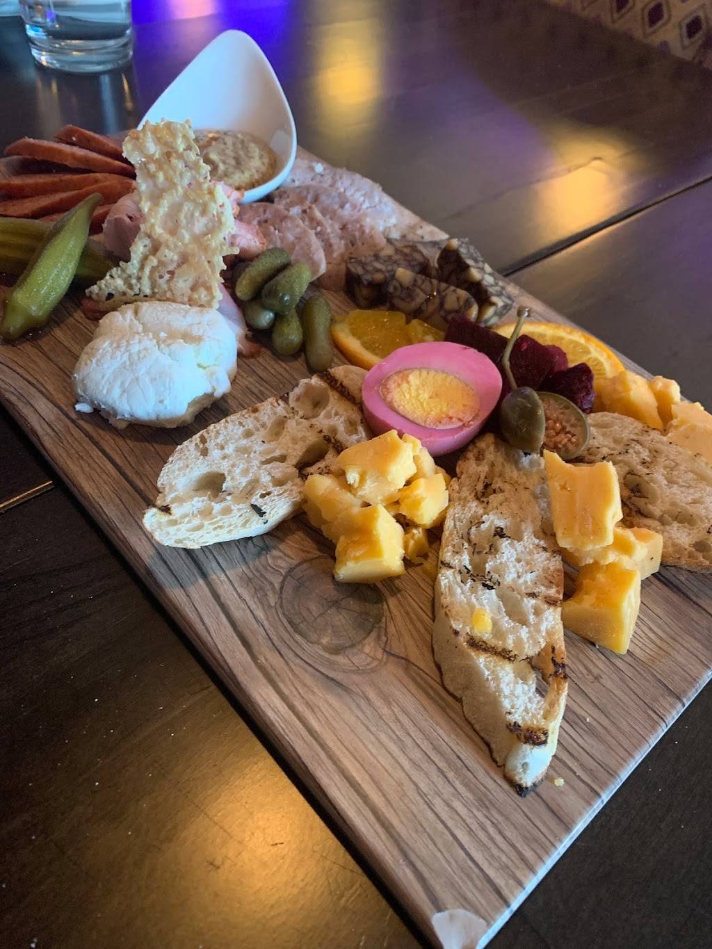 Roulay Restaurant and Bar | restaurant | 107 W Short St, Lexington, KY 40507, USA | 8592532222 OR +1 859-253-2222