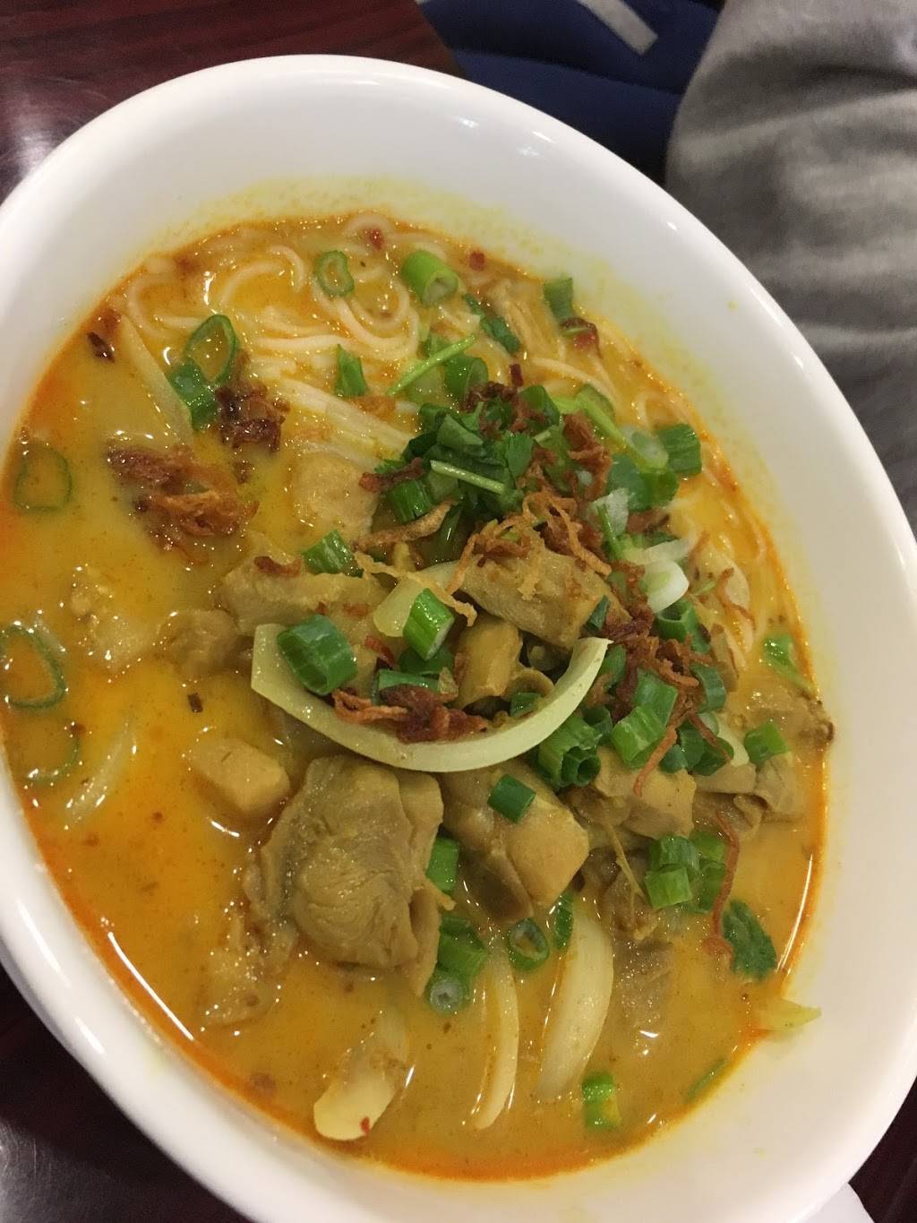 Thanh Binh Restaurant (Phở) | restaurant | 2119 E Ball Rd, Anaheim, CA 92806, USA | 7146359531 OR +1 714-635-9531