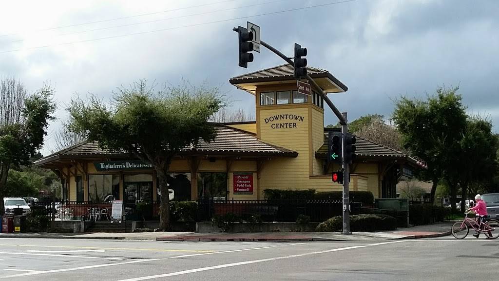 Tagliaferris Delicatessen | meal takeaway | 1701 Grant Ave, Novato, CA 94945, USA | 4158979677 OR +1 415-897-9677