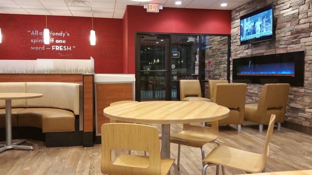 Wendys | restaurant | 168 E Main St, Islip, NY 11751, USA | 6312242790 OR +1 631-224-2790