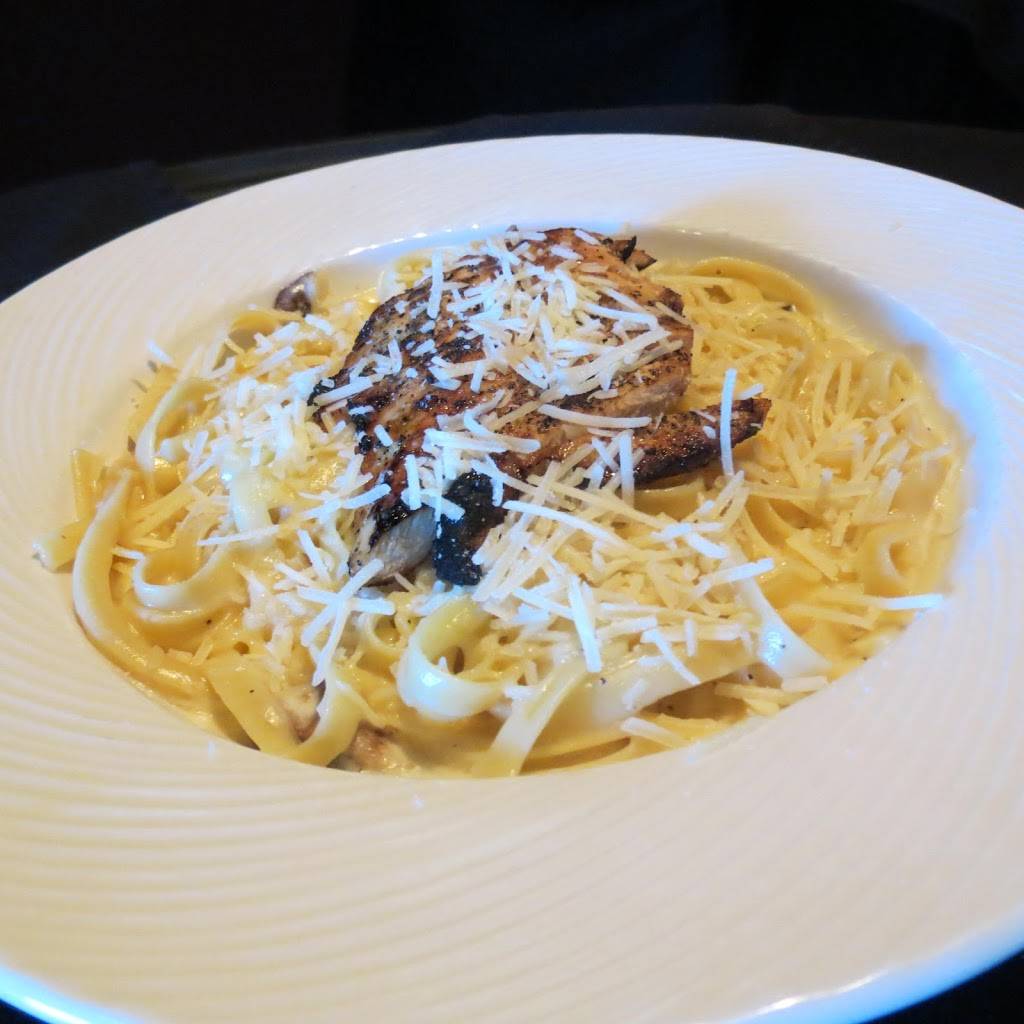 Fire & Ice Restaurant & Bar | restaurant | 2546 N Glenstone Ave, Springfield, MO 65803, USA | 4175227711 OR +1 417-522-7711