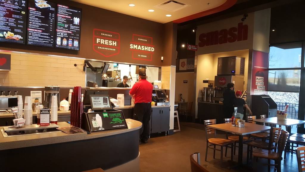 Smashburger | restaurant | 23890 E Smoky Hill Rd #240, Aurora, CO 80016, USA | 7205054606 OR +1 720-505-4606