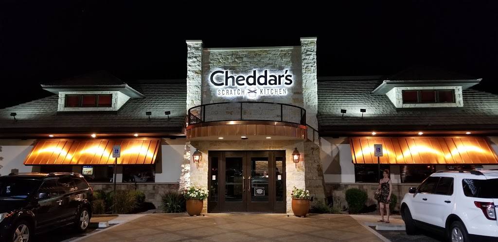 Cheddars Scratch Kitchen | restaurant | 3455 E Broadway Blvd, Tucson, AZ 85716, USA | 5203270187 OR +1 520-327-0187