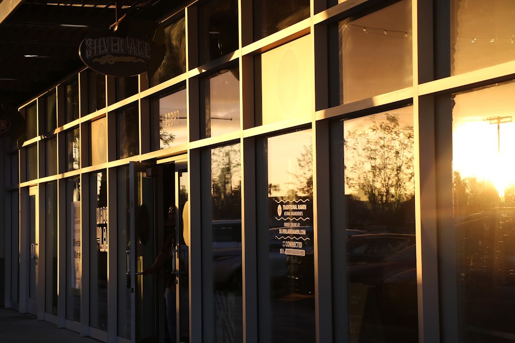 Silverlake Ramen | restaurant | 10392 Sepulveda Blvd, Mission Hills, CA 91345, USA | 8183366398 OR +1 818-336-6398