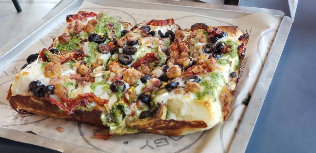 Pieology Pizzeria, Corona Hills | restaurant | 300 N McKinley St, Corona, CA 92879, USA | 9512793192 OR +1 951-279-3192