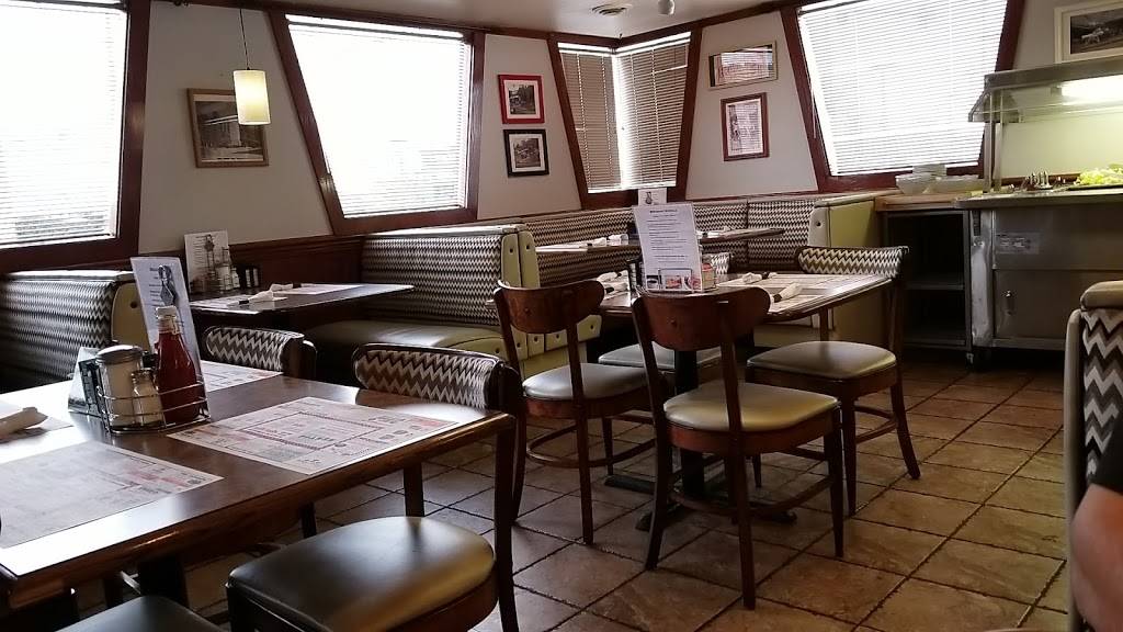 Mentor Family Restaurant | restaurant | 6888 Center St, Mentor, OH 44060, USA | 4402558810 OR +1 440-255-8810