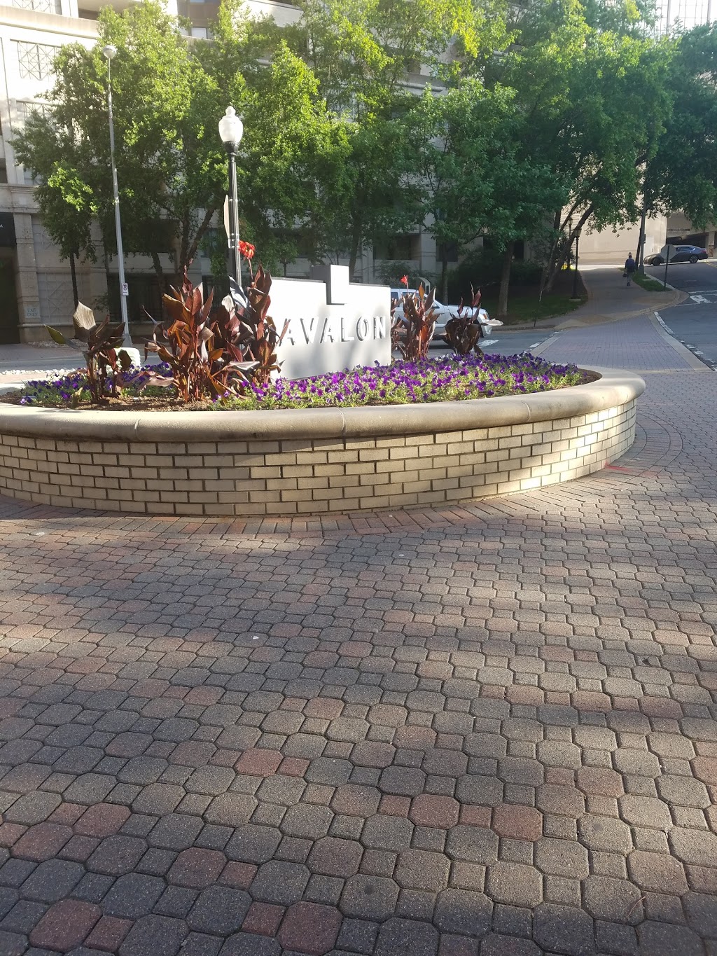 Court House Place & Gourmet | restaurant | 1320 N Veitch St # A, Arlington, VA 22201, USA | 7033510008 OR +1 703-351-0008