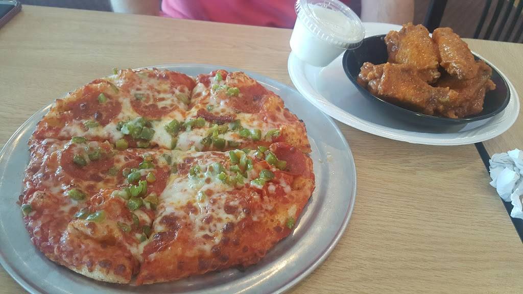 Foxs Pizza Den | restaurant | 1 E DuBois Ave, DuBois, PA 15801, USA | 8143710444 OR +1 814-371-0444