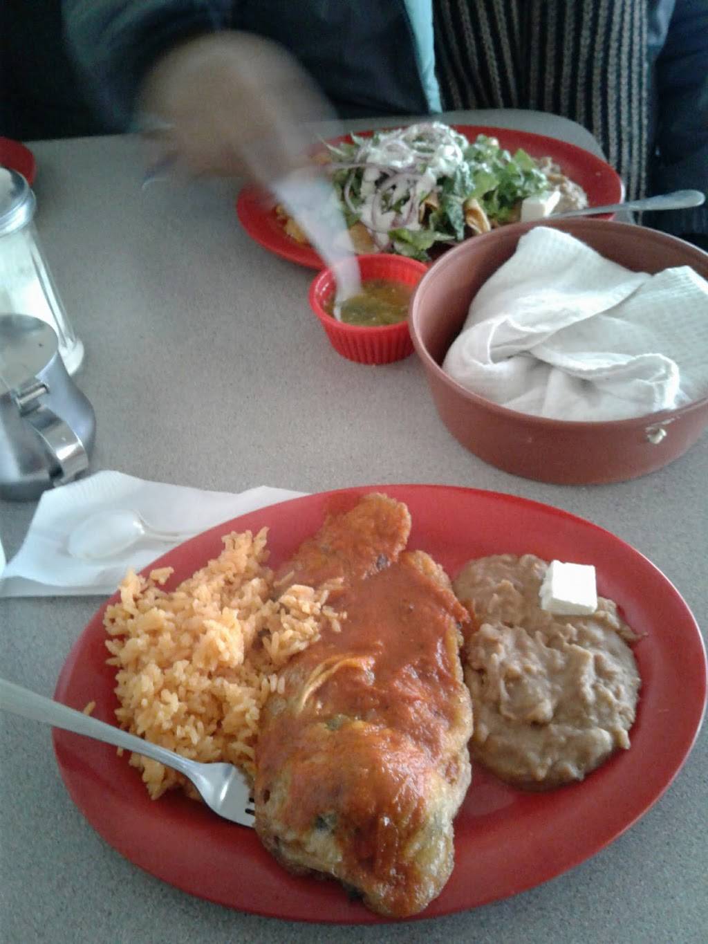 Restaurant Carnitas Becerra | restaurant | Los Angeles, CA 90001, USA | 3235743375 OR +1 323-574-3375