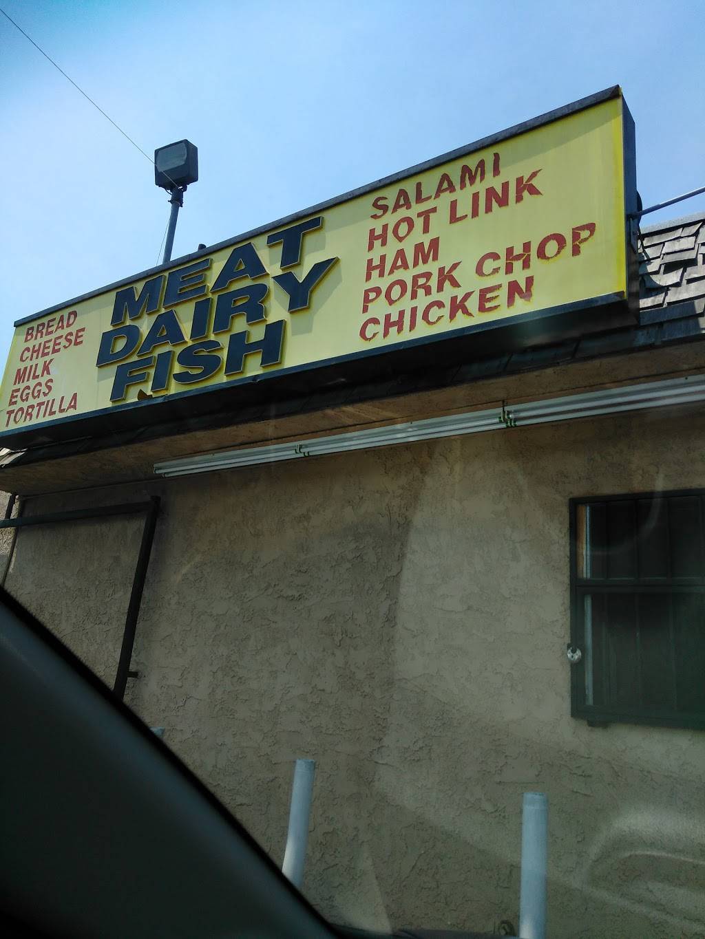 Dock & Carry Seafood | restaurant | 1026 W Century Blvd, Los Angeles, CA 90044, USA | 3237569415 OR +1 323-756-9415