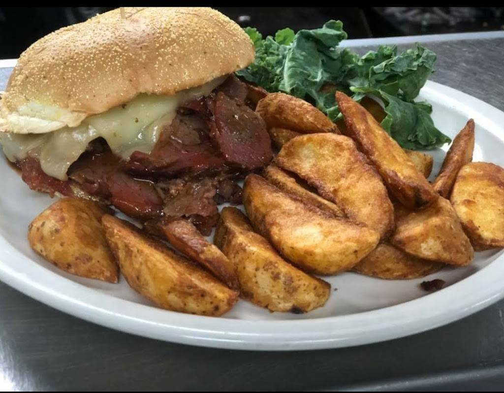 The Hangar Bar and Grill | restaurant | 1485 W 20th Ave, Oshkosh, WI 54902, USA | 9202337430 OR +1 920-233-7430