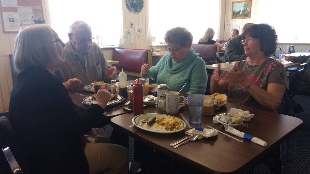 Beary Patch Restaurant | restaurant | W14716 US-2, Engadine, MI 49827, USA | 9064776214 OR +1 906-477-6214