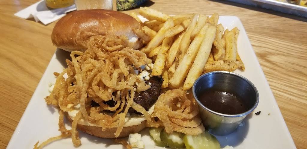 Rock Bottom Restaurant & Brewery | restaurant | 1864 Victory Circle Bldg K, Daytona Beach, FL 32114, USA | 3865168322 OR +1 386-516-8322