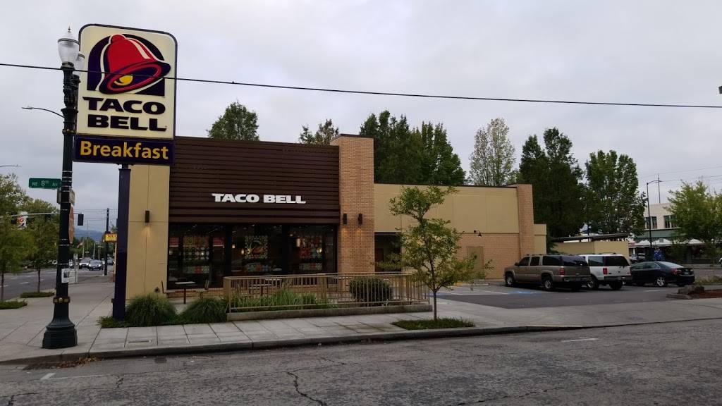 Taco Bell | meal takeaway | 725 NE Weidler St, Portland, OR 97232, USA | 9712294183 OR +1 971-229-4183