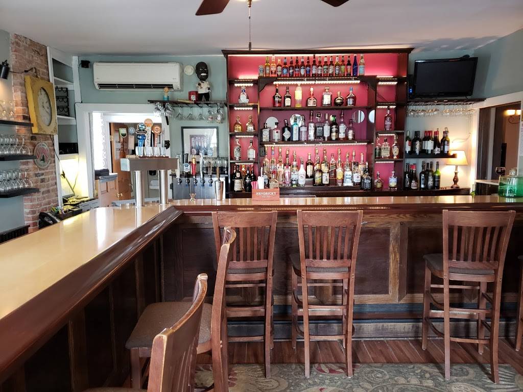 Michaels Fine Food & Spirits | restaurant | 7672 Hwy 20, Waterville, NY 13480, USA | 3158413077 OR +1 315-841-3077