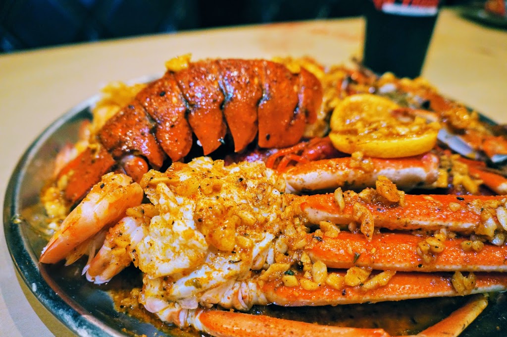 Red Hook Cajun Seafood & Bar (Winchester) | restaurant | 7733 Winchester Rd, Memphis, TN 38125, USA | 9017468182 OR +1 901-746-8182