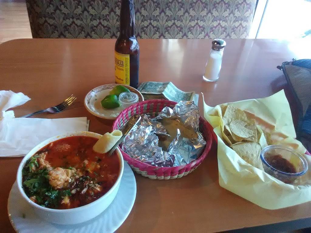 Mendozas Bar and Grill | restaurant | 551 E Moana Ln, Reno, NV 89502, USA | 7753846528 OR +1 775-384-6528