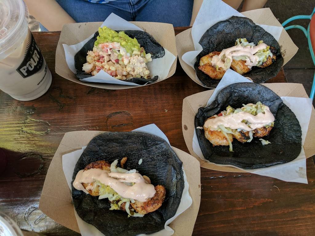 Pour Vida Latin Flavor | restaurant | 185 W Center Street Promenade, Anaheim, CA 92805, USA | 6572083889 OR +1 657-208-3889