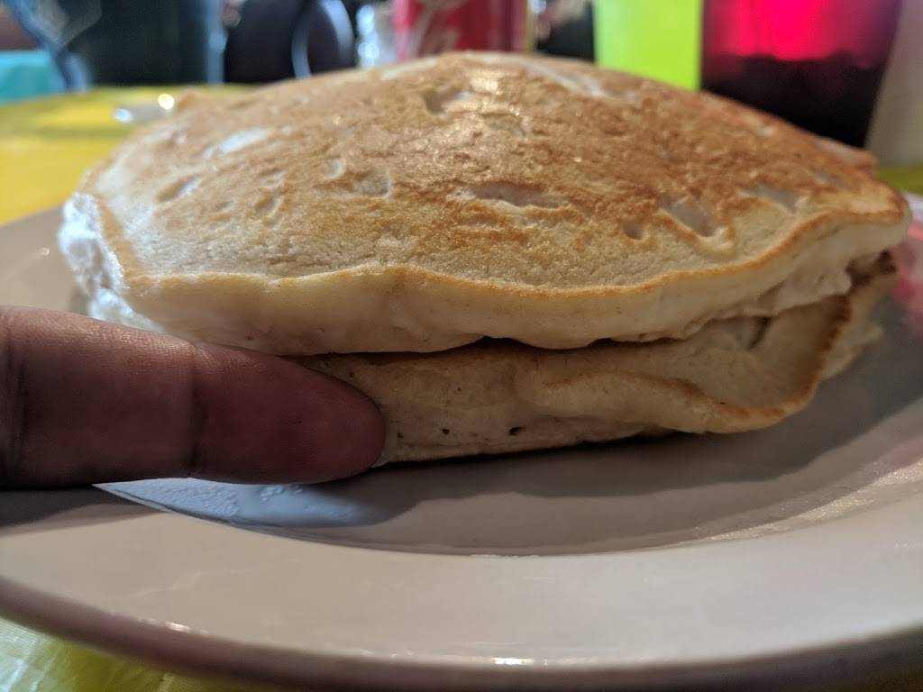 Bonnies Lunch Box | restaurant | 210 N Main St, Winnsboro, TX 75494, USA | 9033476075 OR +1 903-347-6075