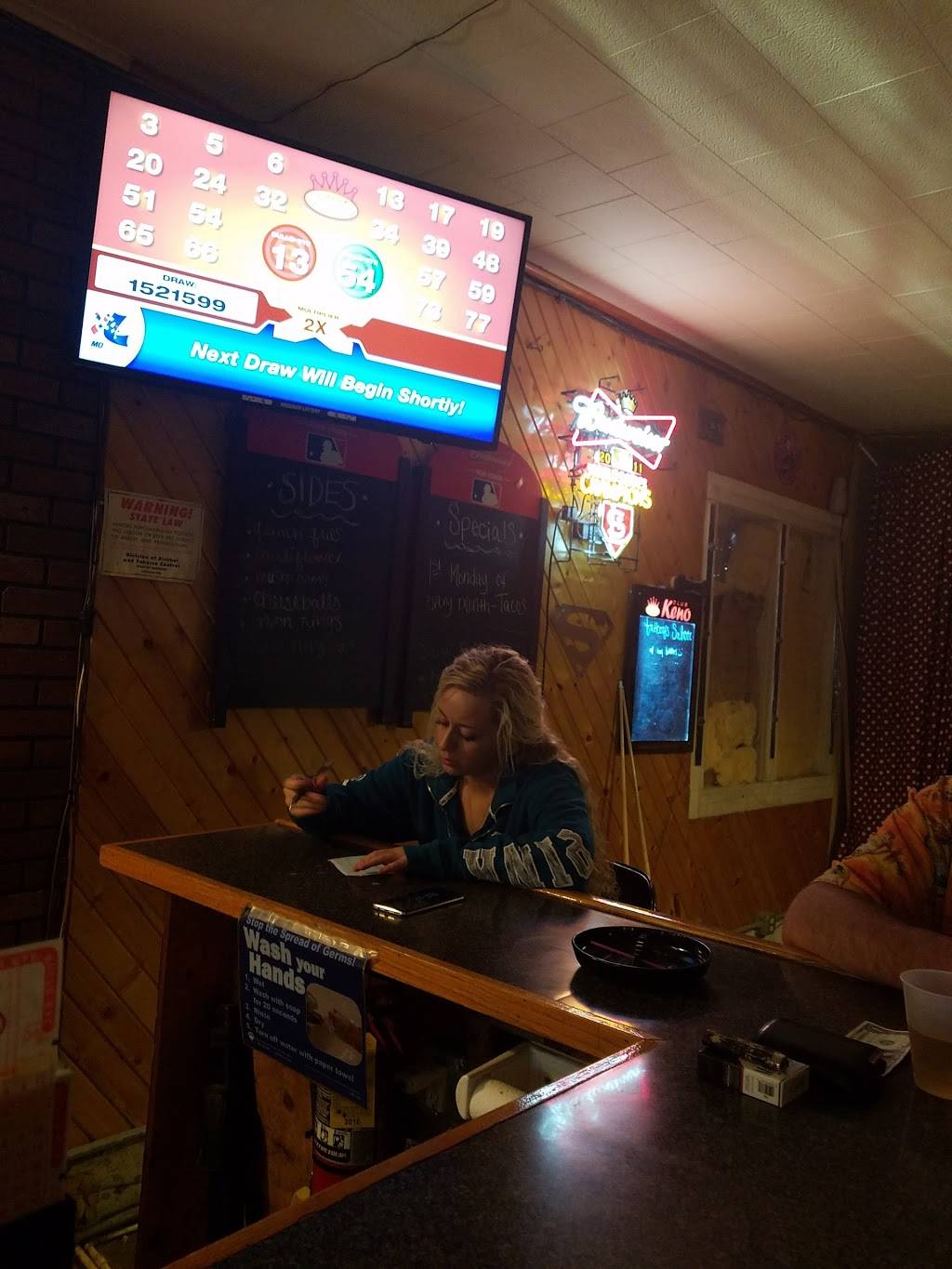 Fat Boys | restaurant | 105 E Des Moines St, Wayland, MO 63472, USA | 6607546799 OR +1 660-754-6799