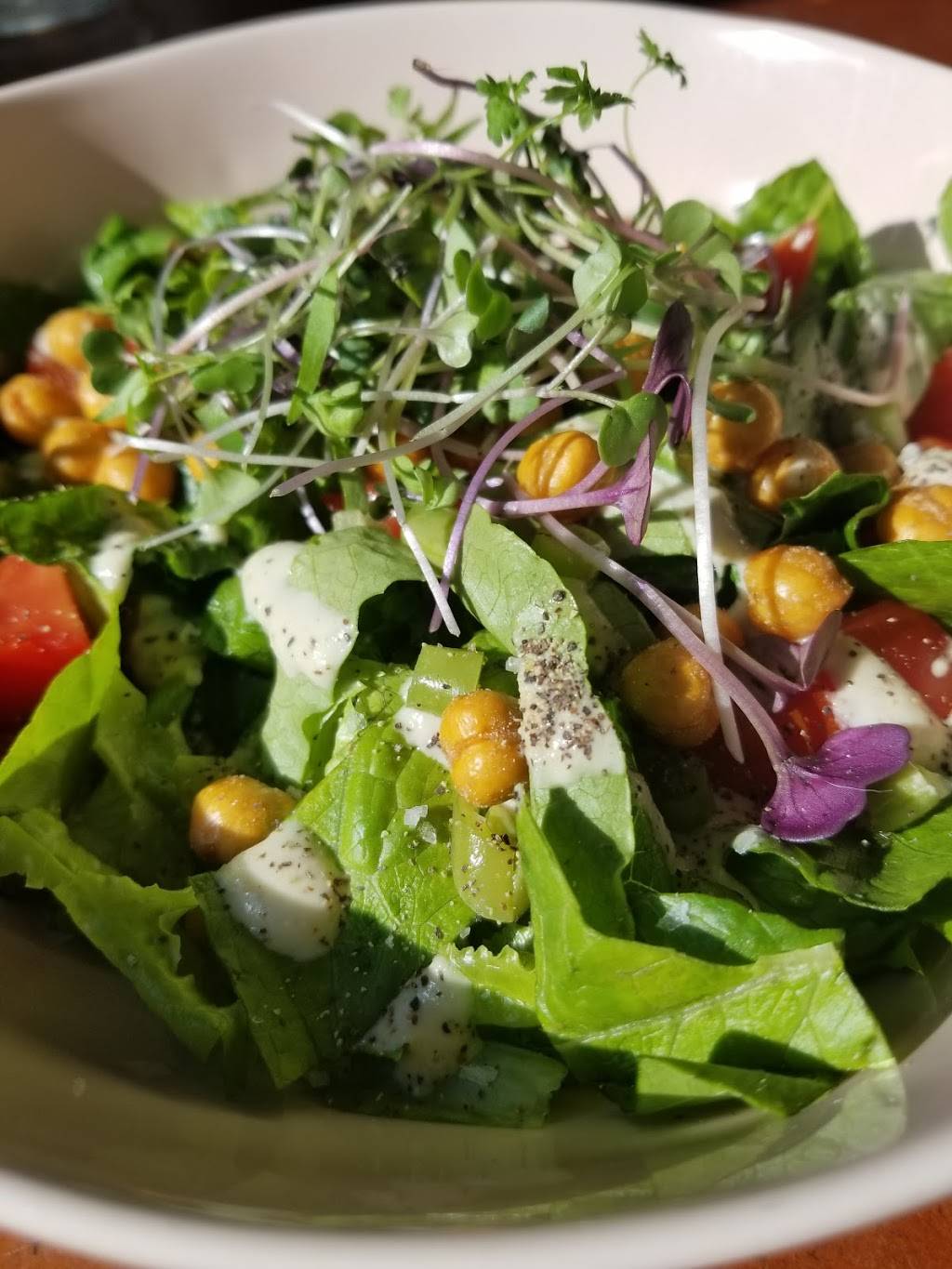 Strange Town | restaurant | 2101 N Prospect Ave, Milwaukee, WI 53202, USA | 4148850404 OR +1 414-885-0404