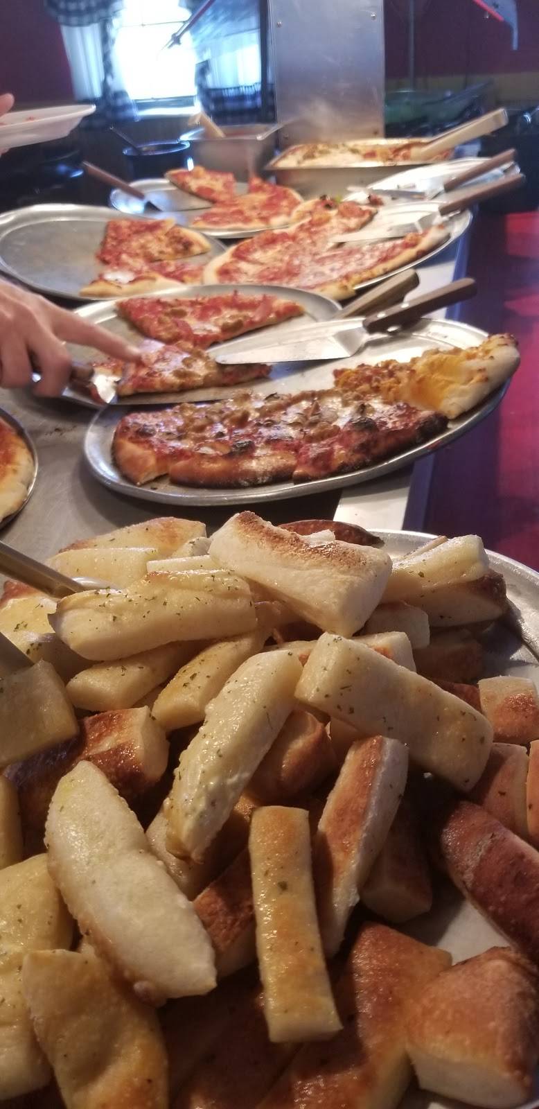 Lovezzolas Pizza & Sub | restaurant | 320 US-80, Pooler, GA 31322, USA | 9127486414 OR +1 912-748-6414