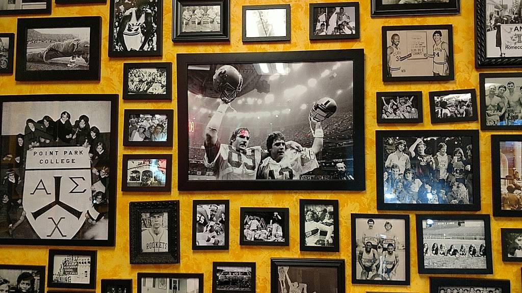 Delicious Donuts and Bobs Sub | restaurant | 9600 Perry Hwy, Pittsburgh, PA 15237, USA | 4126352555 OR +1 412-635-2555