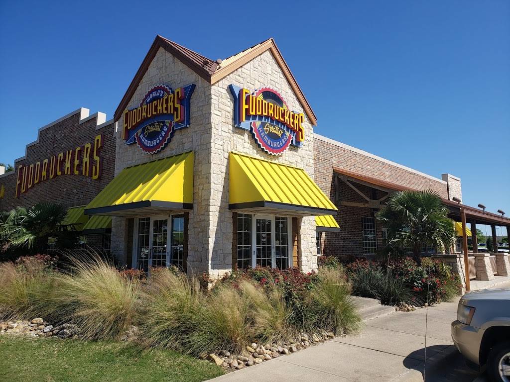 Fuddruckers | restaurant | 5601 SW Loop 820, Fort Worth, TX 76132, USA | 8172630996 OR +1 817-263-0996