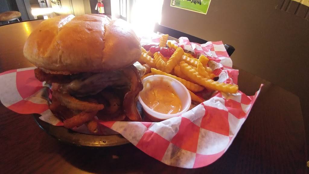 Boones Pickins | restaurant | 213 W Central Ave, Andover, KS 67002, USA | 3164253764 OR +1 316-425-3764