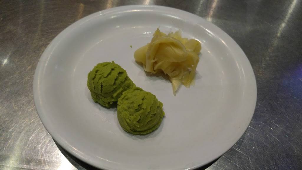 Sushi California | restaurant | 26921 Sierra Hwy, Newhall, CA 91321, USA | 6612513700 OR +1 661-251-3700