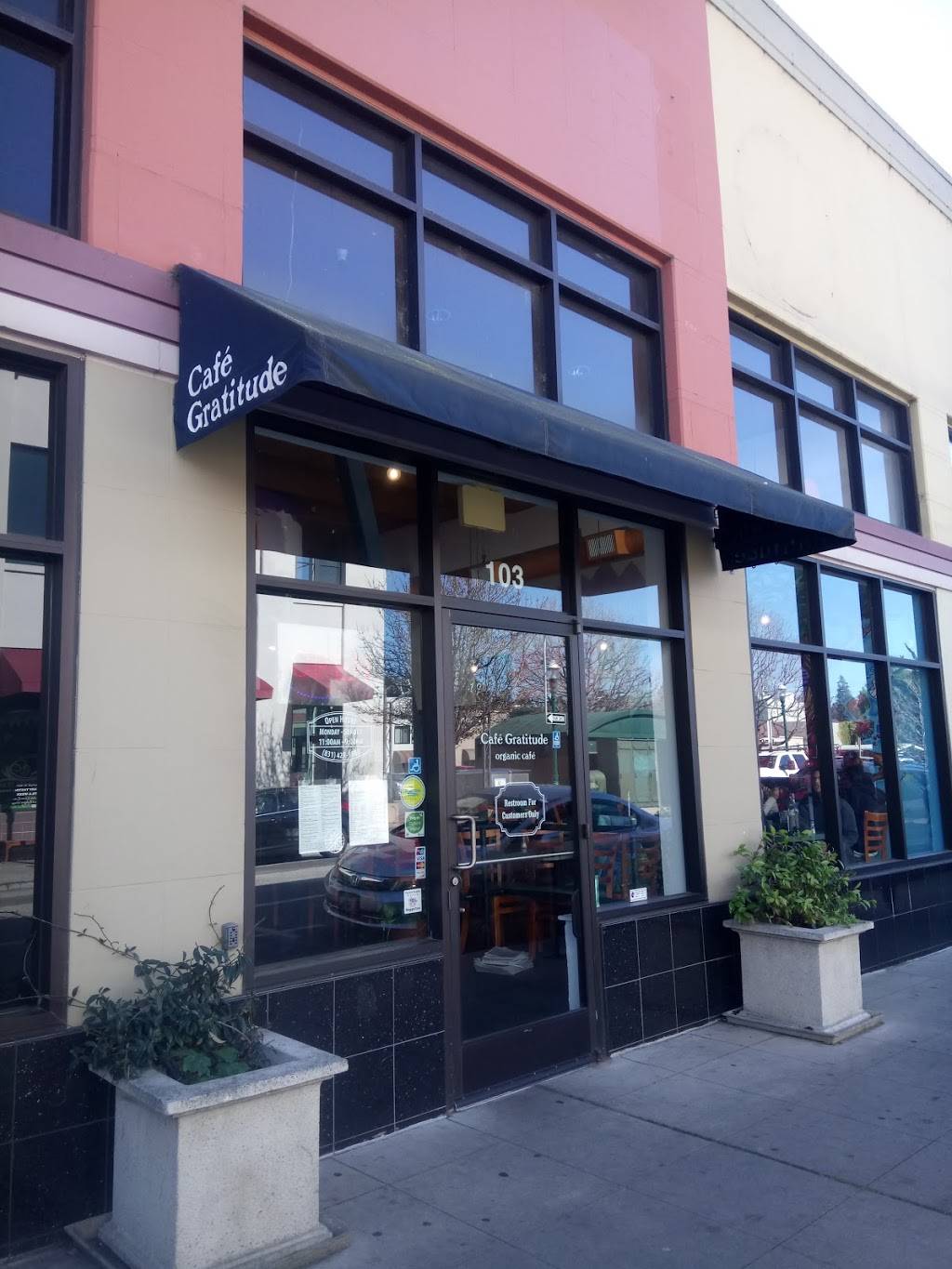 Cafe Gratitude | restaurant | 103 Lincoln St, Santa Cruz, CA 95060, USA | 8314279583 OR +1 831-427-9583