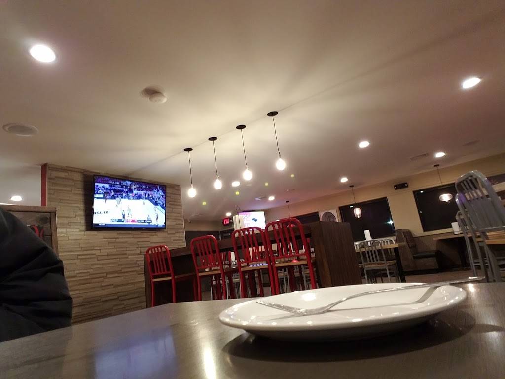 Pizza Hut | meal takeaway | 821 W Wisconsin St, Sparta, WI 54656, USA | 6082692330 OR +1 608-269-2330