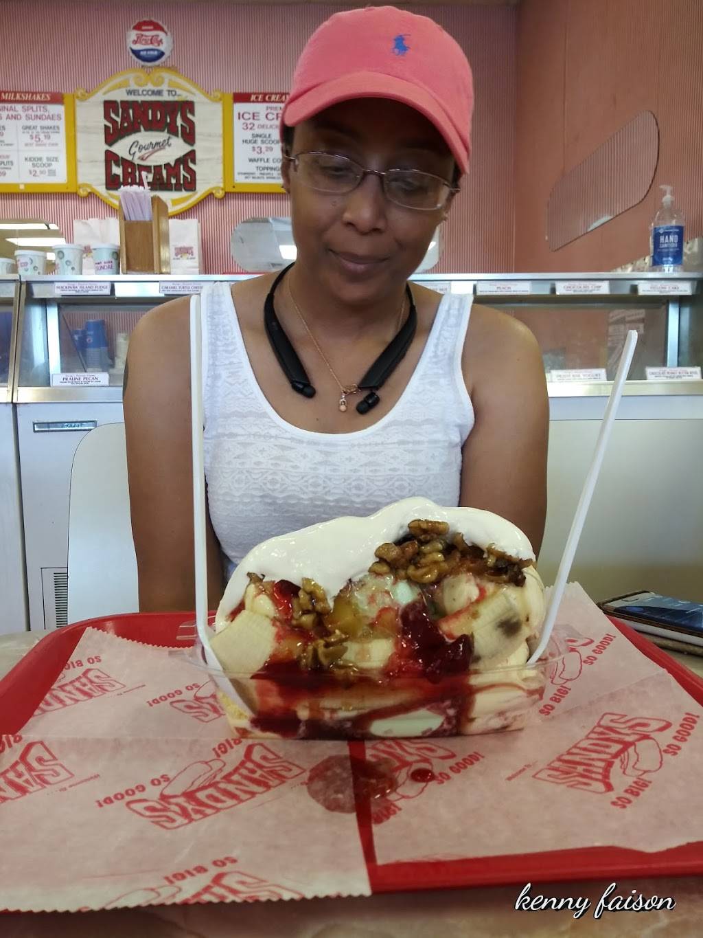 Sandys Famous Hot Dogs | restaurant | 612 St Andrews Rd, Columbia, SC 29210, USA | 8037728617 OR +1 803-772-8617