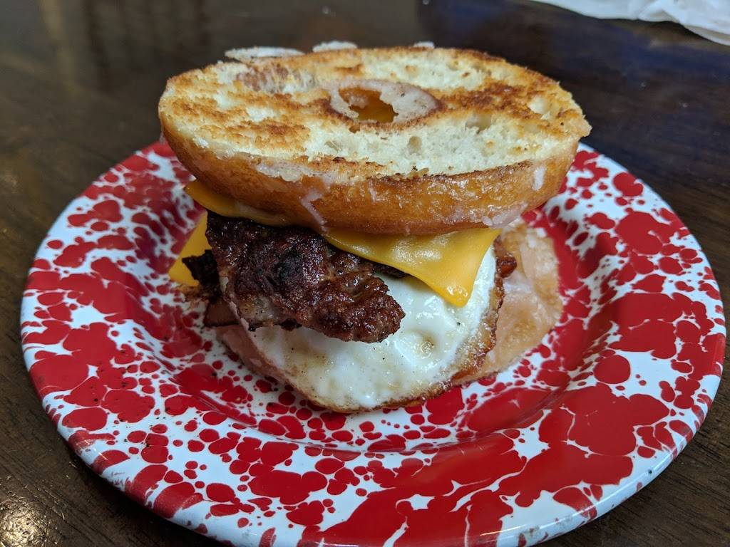 HenDough Chicken & Donuts | restaurant | 532 Kanuga Rd, Hendersonville, NC 28739, USA | 8285952885 OR +1 828-595-2885