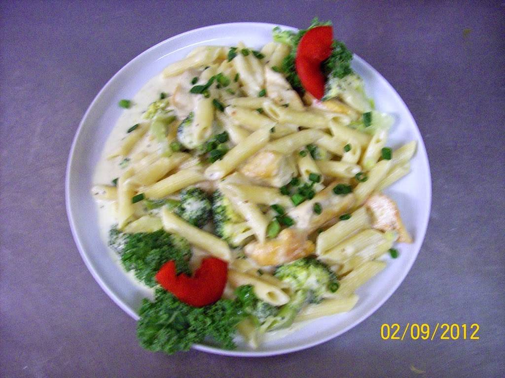 Hideaway Restaurant | restaurant | 9 Station St, Middleborough, MA 02346, USA | 5089475188 OR +1 508-947-5188