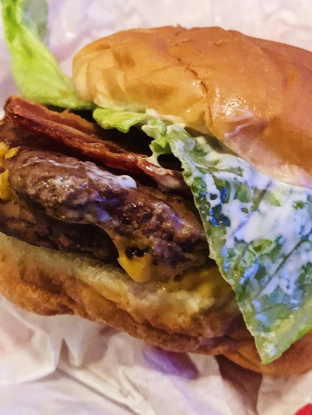 Wendys | restaurant | 650 Broadway, New York, NY 10012, USA | 2126745404 OR +1 212-674-5404