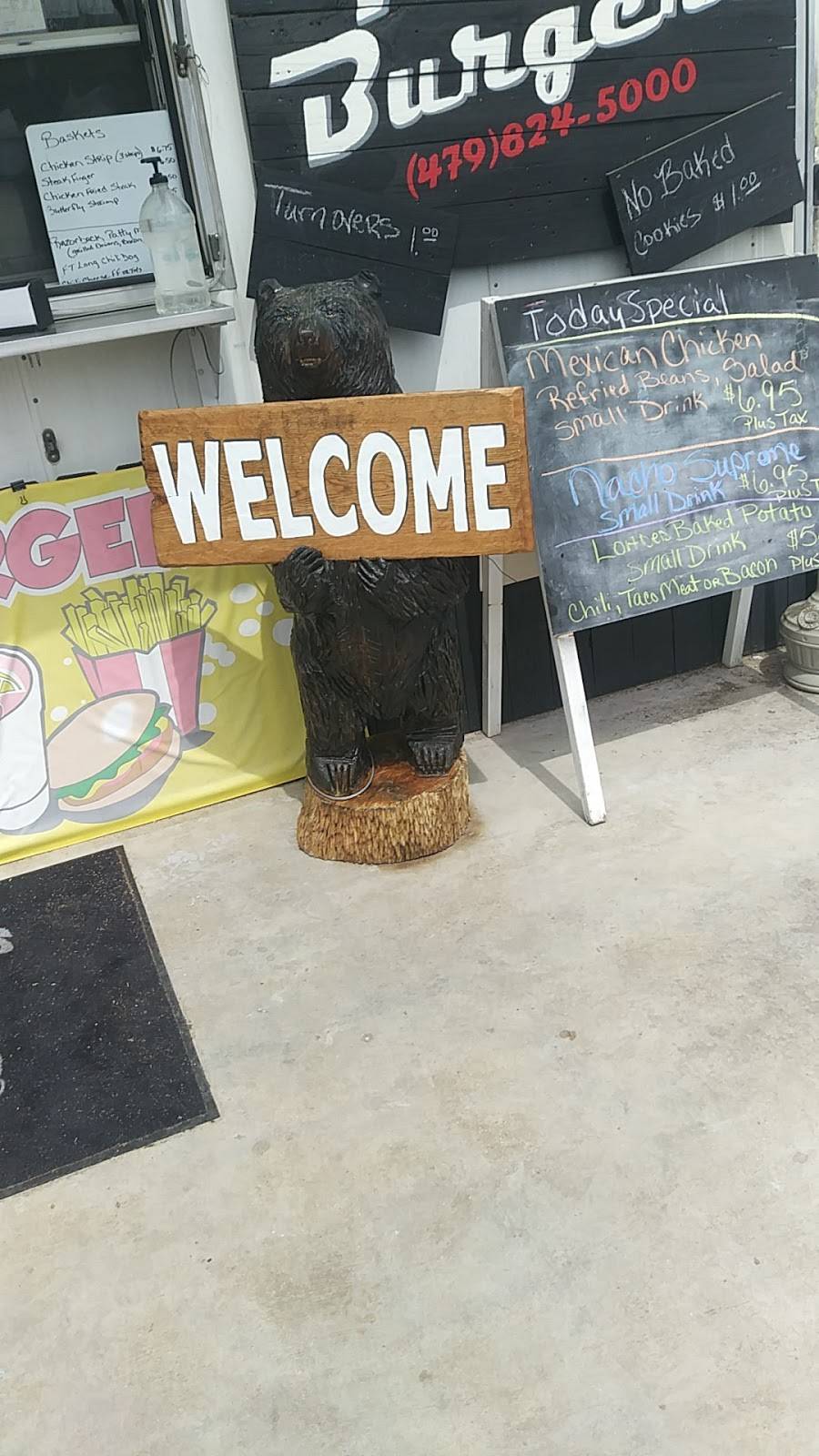 Tonys Burgers | restaurant | 103 E Pridemore Dr, Lincoln, AR 72744, USA | 4798245000 OR +1 479-824-5000