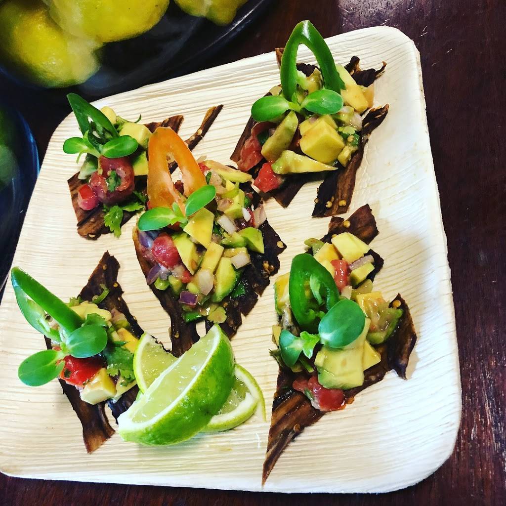 Brown Family Market | restaurant | 3475 US-1, Fort Pierce, FL 34982, USA | 7729718480 OR +1 772-971-8480