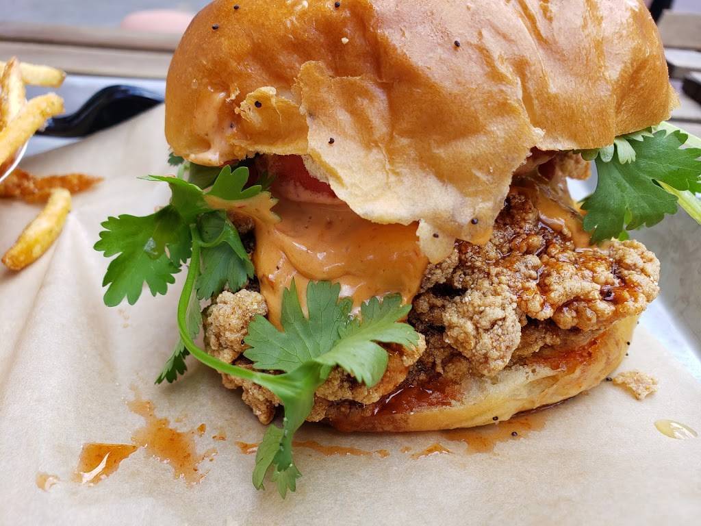 F.L.X. Fry Bird | restaurant | 18 Linden St, Geneva, NY 14456, USA | 3157891613 OR +1 315-789-1613