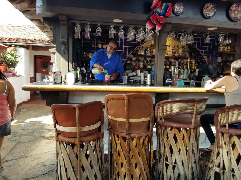 Casa de Reyes | restaurant | 2754 Calhoun St, San Diego, CA 92110, USA | 6192973100 OR +1 619-297-3100