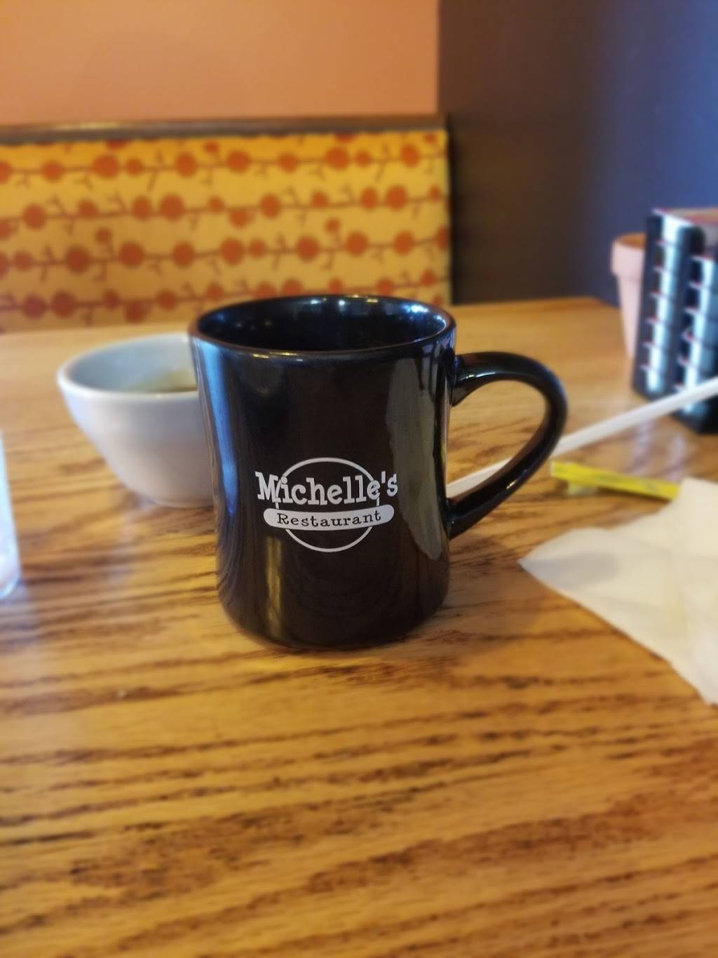 Michelle’s of Vicksburg | restaurant | 343 W Prairie St, Vicksburg, MI 49097, USA | 2694758037 OR +1 269-475-8037