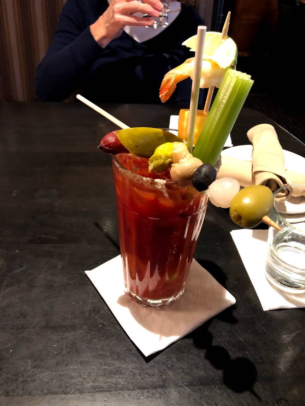 Ikes Minnetonka | restaurant | 17805 MN-7, Minnetonka, MN 55345, USA | 9526817099 OR +1 952-681-7099