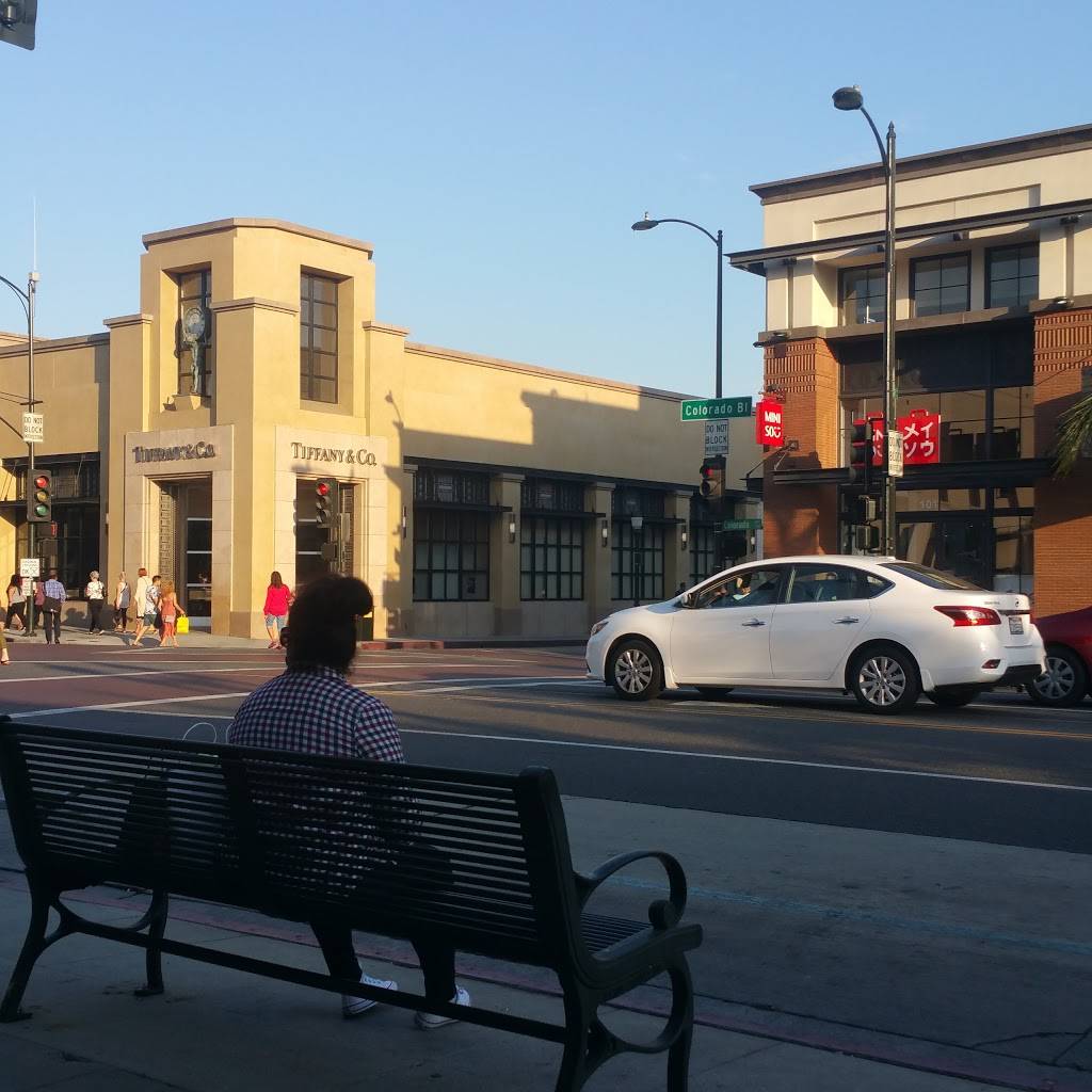 Starbucks | cafe | 93 W Colorado Blvd, Pasadena, CA 91105, USA | 6265774622 OR +1 626-577-4622