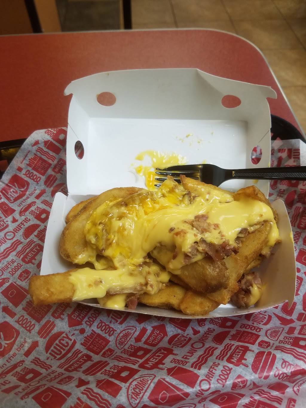 Jack in the Box | restaurant | 1680 Herndon Ave, Clovis, CA 93611, USA | 5593235295 OR +1 559-323-5295