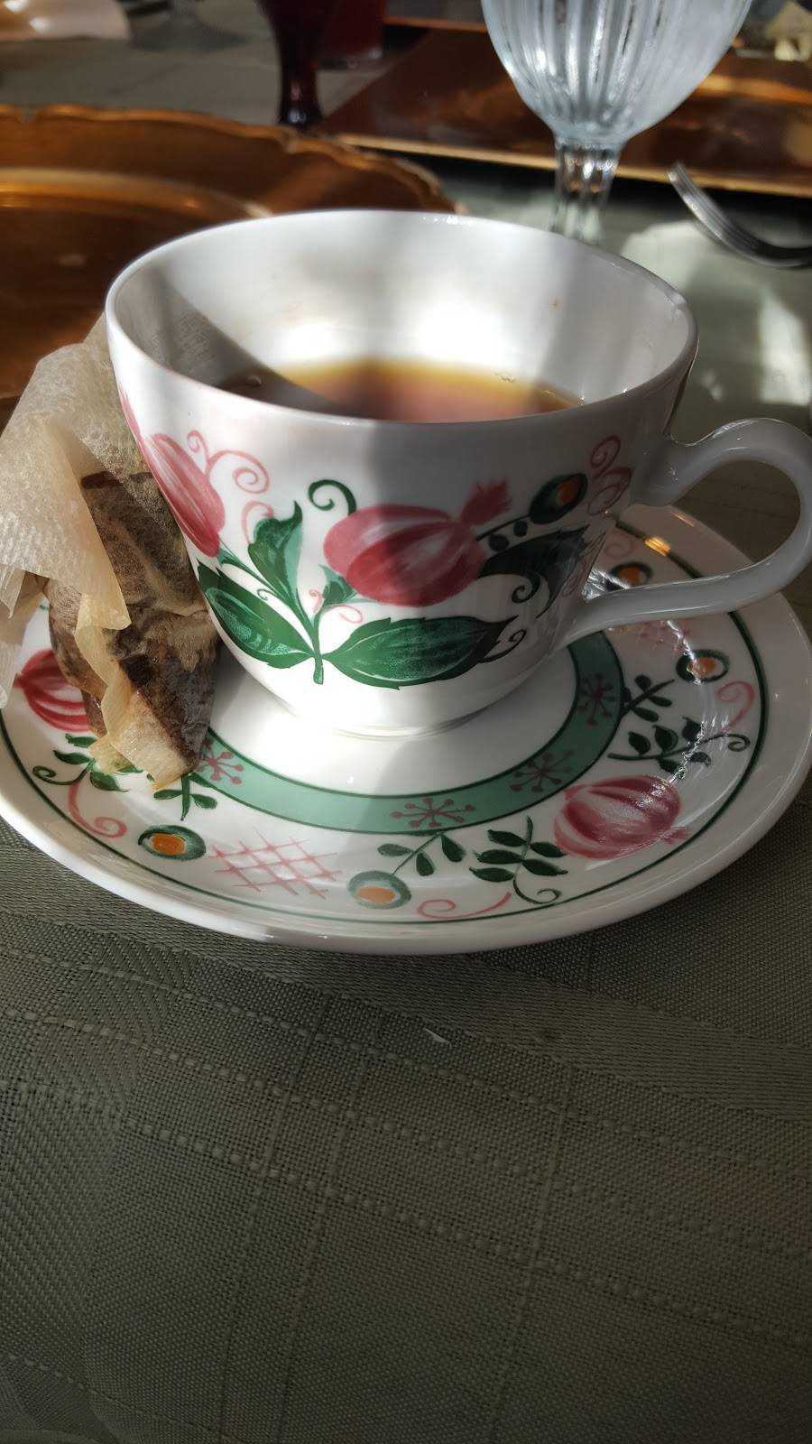 Sassafras Lunch & Tea Room | cafe | 229 N Madison Ave, Greenwood, IN 46142, USA | 3178888449 OR +1 317-888-8449