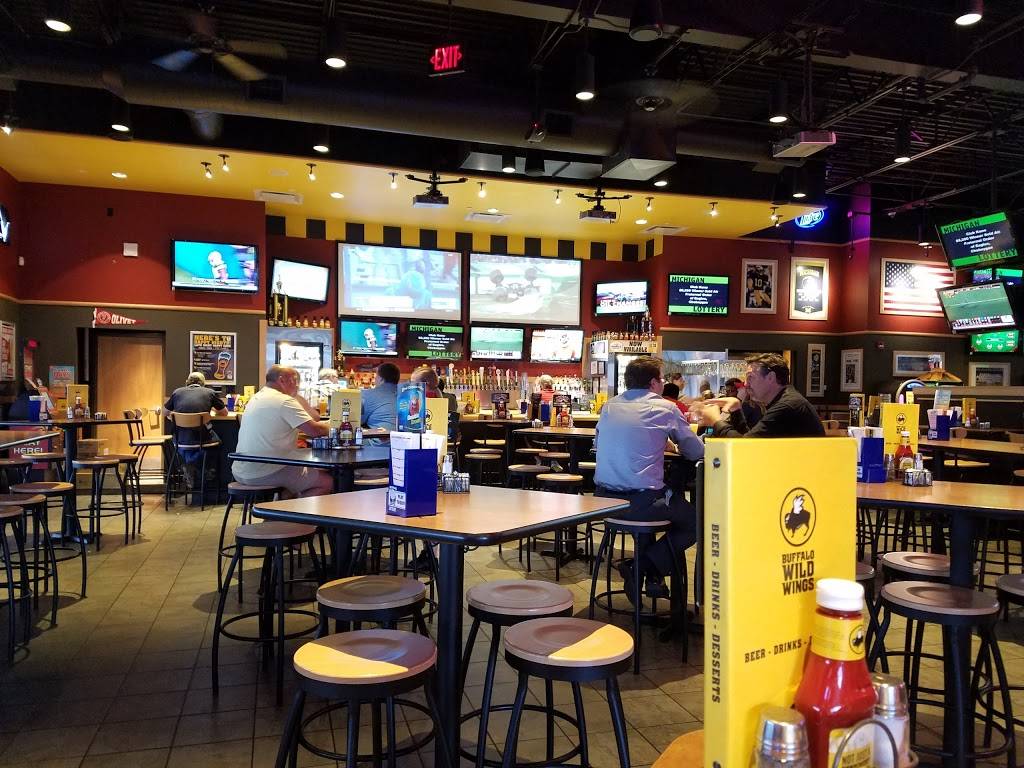 Buffalo Wild Wings | meal takeaway | 2690 Tittabawassee Rd, Saginaw, MI 48604, USA | 9894015300 OR +1 989-401-5300