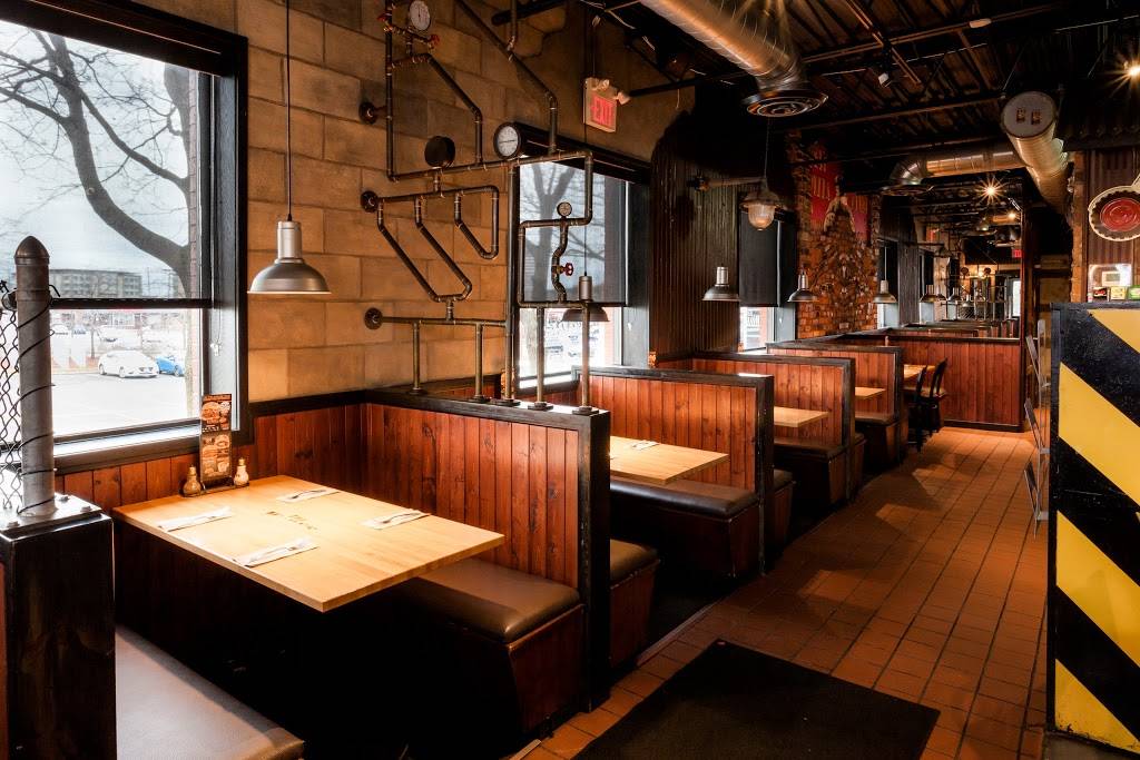 The Works Gourmet Burger Bistro | restaurant | 2525 Bank St, Ottawa, ON K1V 8R9, Canada | 6132470406 OR +1 613-247-0406