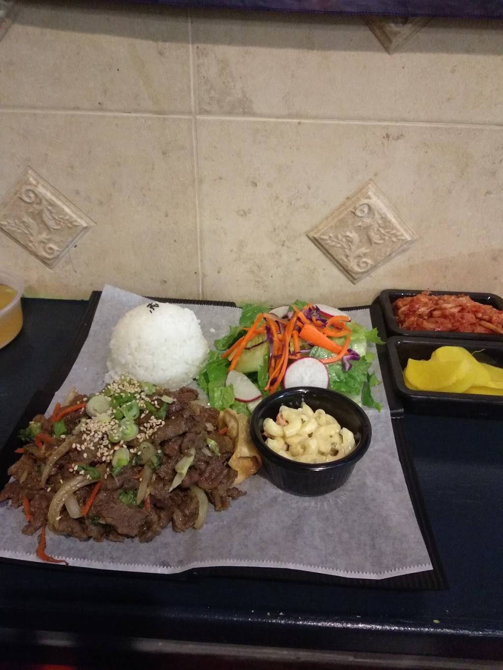 Gail’s Rolls N’ Grill | restaurant | 557 N Hoover St, Los Angeles, CA 90004, USA | 3235226996 OR +1 323-522-6996