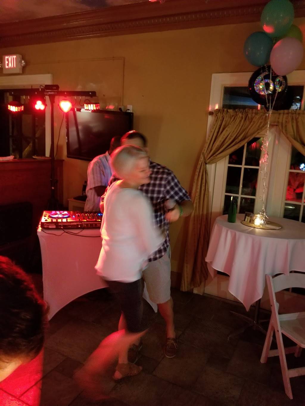 Veranda Cafe | restaurant | 915 Victory Blvd, Staten Island, NY 10301, USA | 7184482233 OR +1 718-448-2233