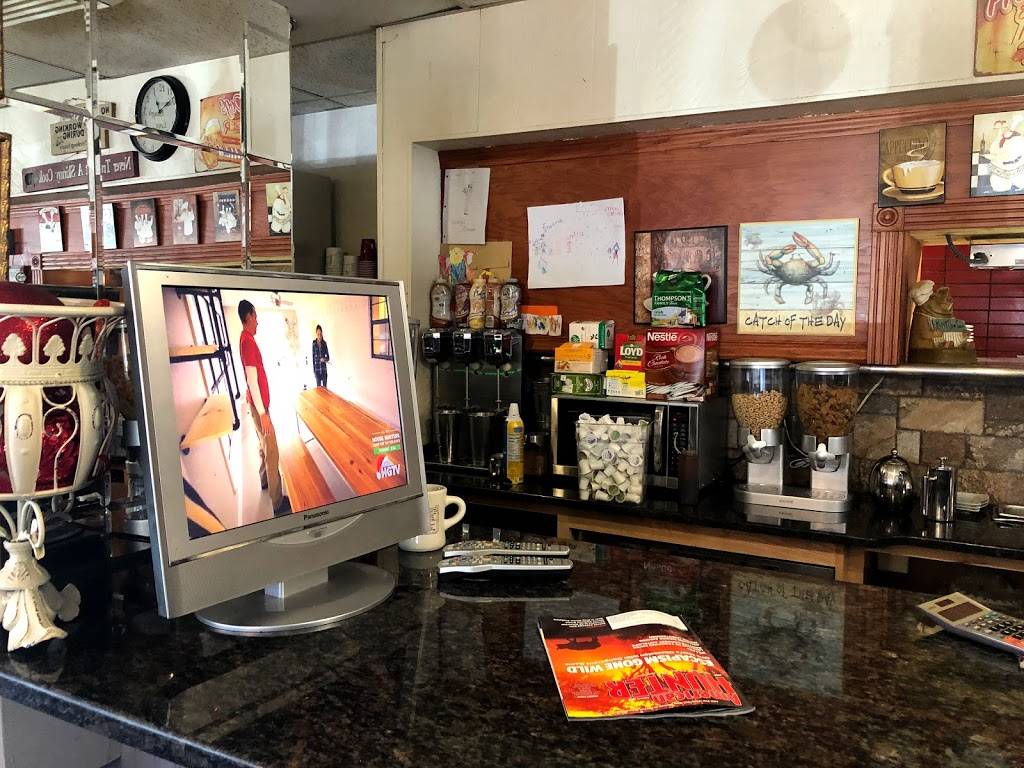 Cristys Restaurant | restaurant | 545 Winsted Rd, Torrington, CT 06790, USA | 8604967330 OR +1 860-496-7330